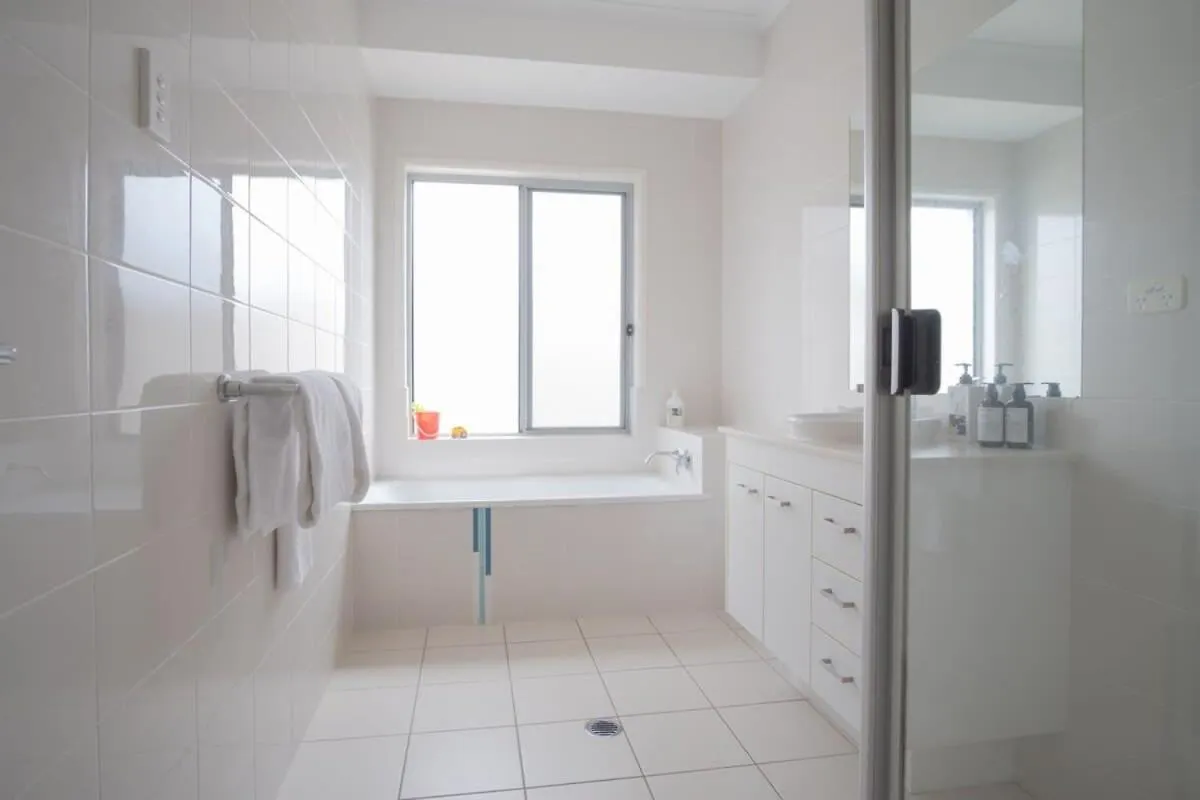 Дом отдыха Golden Beach Family Home With Pool Австралия